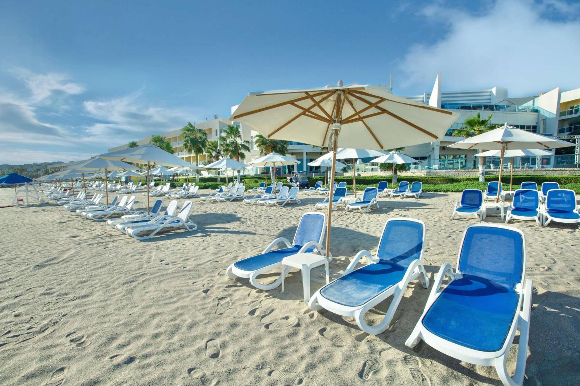 Radisson Blu Resort, Fujairah Luaran gambar Beach at the Grand Hotel