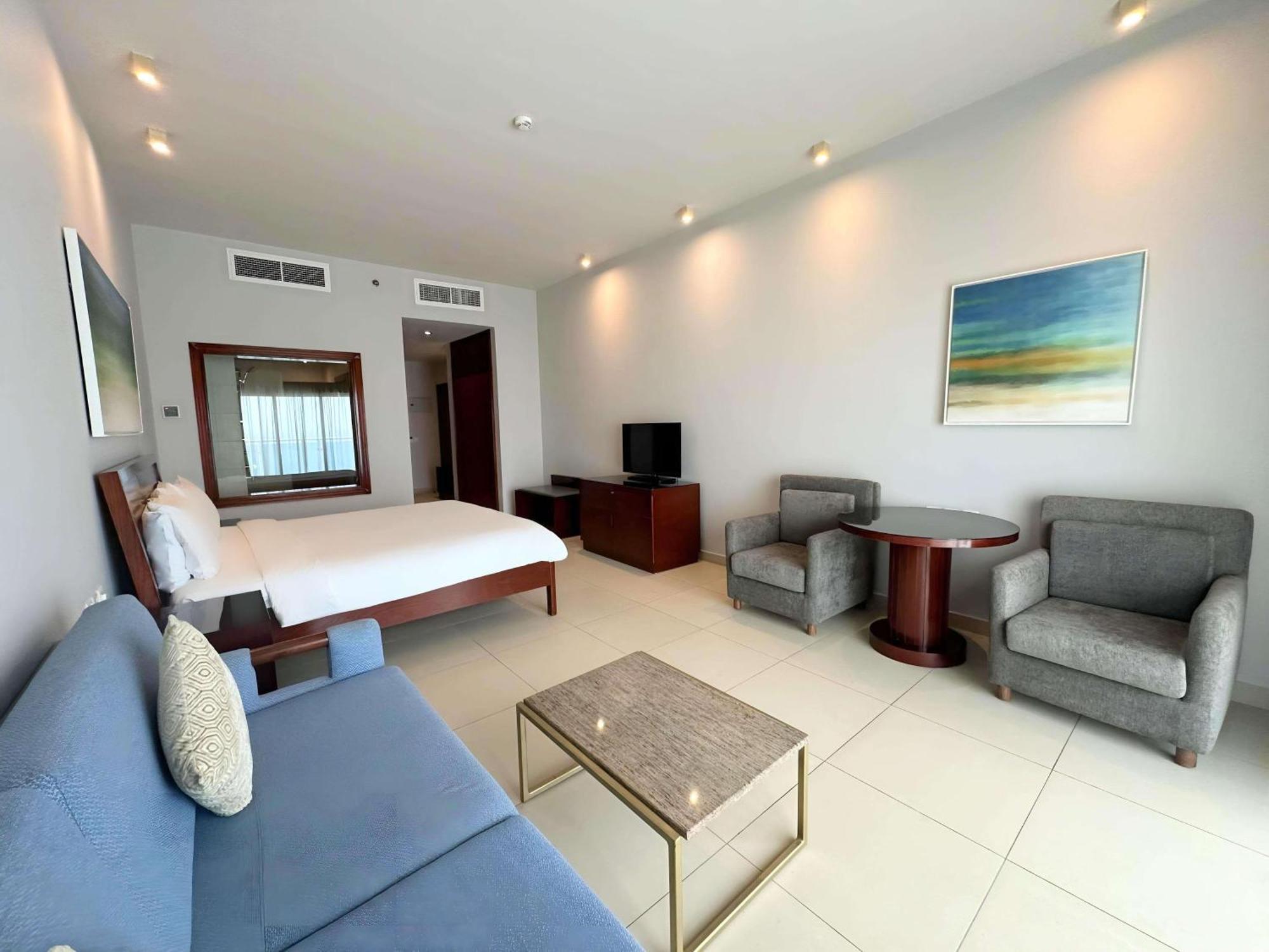 Radisson Blu Resort, Fujairah Luaran gambar A room at the hotel